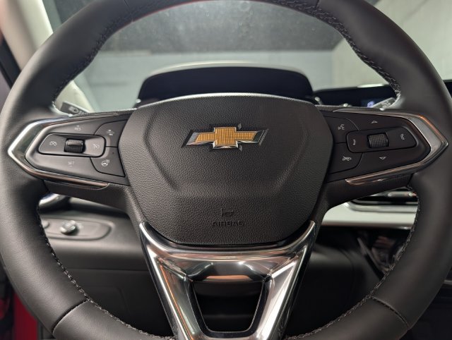 New 2026 Chevrolet Trax LT w/ Sunroof Package FWD image 19