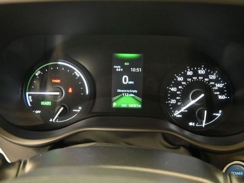 Used 2023 Toyota Sienna XLE image 12