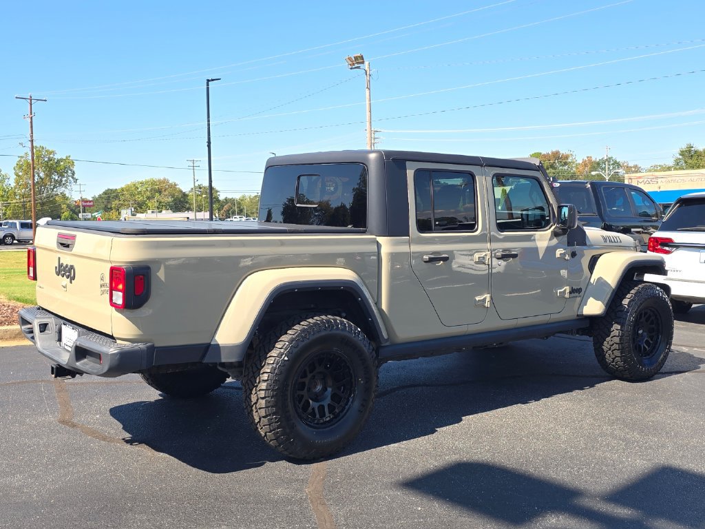 Used 2022 Jeep Gladiator Sport AWD/4WD image 3