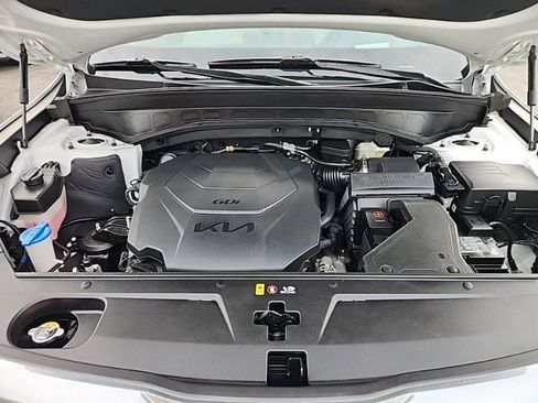 Used 2022 Kia Telluride SX w/ SX Prestige Package image 8