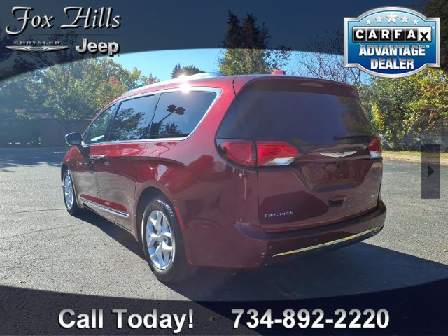 Used 2020 Chrysler Pacifica Limited w/ 8-pass Seating Package FWD image 6
