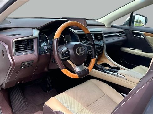 Used 2019 Lexus RX 350L FWD image 18