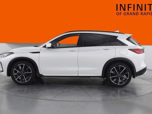 Used 2023 INFINITI QX50 Sport AWD/4WD image 4