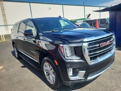 Used 2023 GMC Yukon XL SLT AWD/4WD image 4