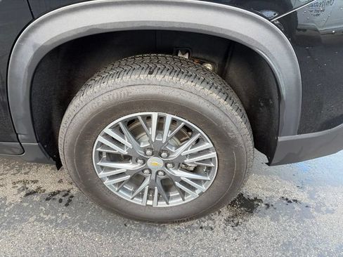 Certified 2025 Chevrolet Traverse LT w/ Driver Confidence Package AWD/4WD image 6