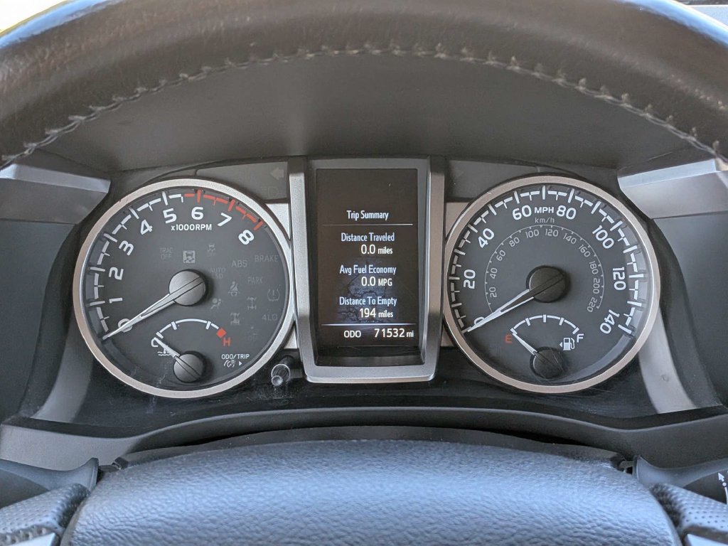 Used 2022 Toyota Tacoma SR5 RWD image 33