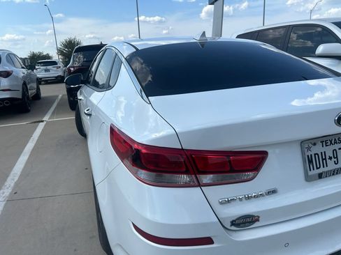 Used 2019 Kia Optima LX FWD image 4
