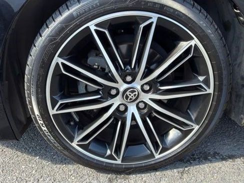 Used 2021 Toyota Avalon Touring FWD image 11