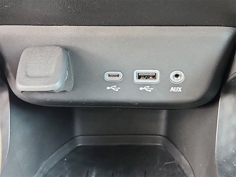 Used 2023 Chevrolet TrailBlazer LT image 24