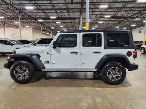 Used 2022 Jeep Wrangler Unlimited Sport AWD/4WD image 7