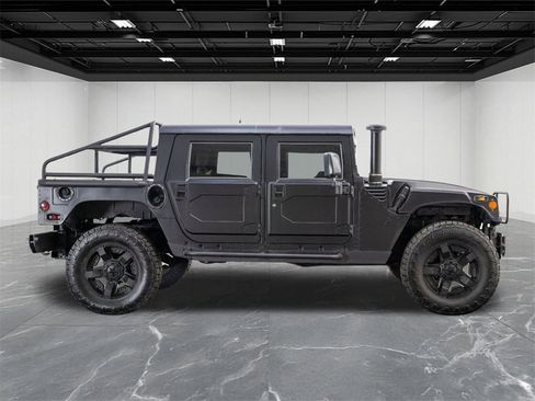 Used 1996 HUMMER H1 4-Door Hard Top image 11