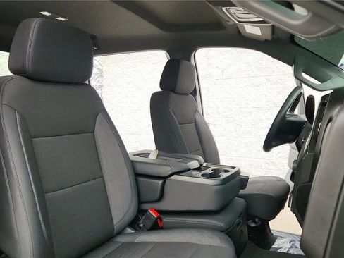 Used 2026 Chevrolet Silverado 2500 Custom w/ Custom Value Package image 36