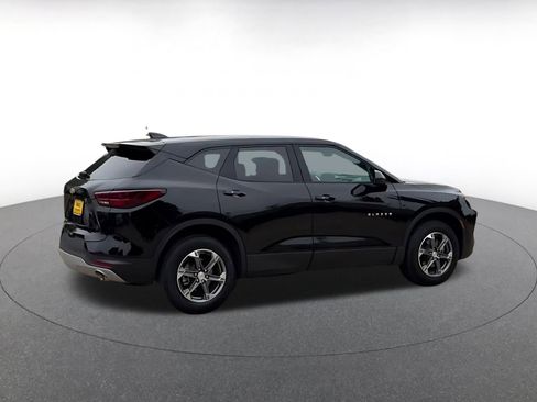 Used 2025 Chevrolet Blazer LT FWD image 15