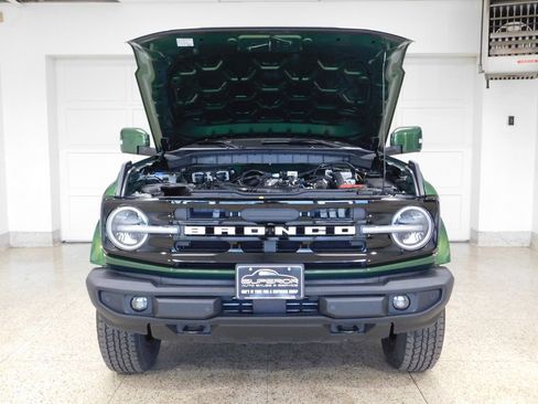 Used 2025 Ford Bronco Outer Banks AWD/4WD image 12