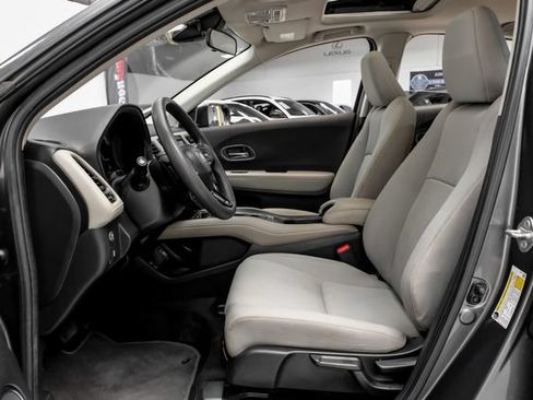 Used 2019 Honda HR-V EX image 4
