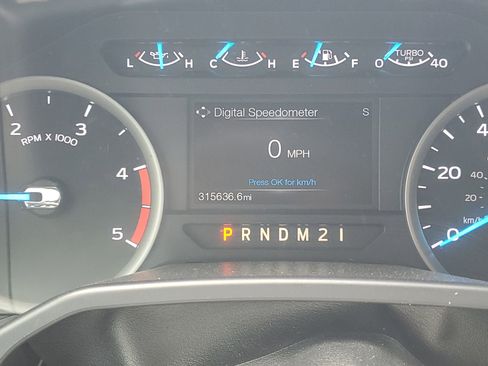 Used 2017 Ford F350 XLT image 15