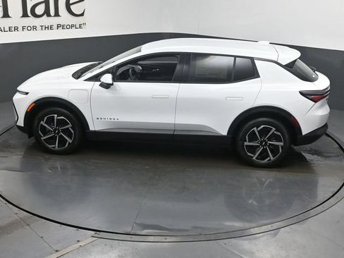 New 2026 Chevrolet Equinox EV LT FWD image 21