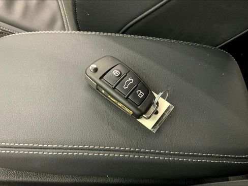 Used 2022 Audi Q3 2.0T Premium Plus w/ Premium Plus Package image 10