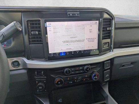 New 2026 Ford F250 XLT w/ XLT Premium Package AWD/4WD image 11