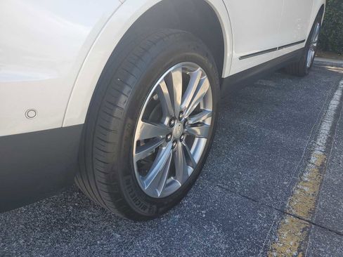 Used 2024 Cadillac XT5 Premium Luxury w/ Platinum Package image 13