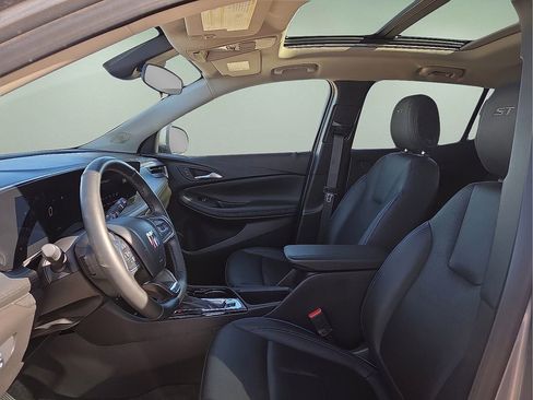 Used 2025 Buick Encore GX Sport Touring w/ Experience Buick Package image 22
