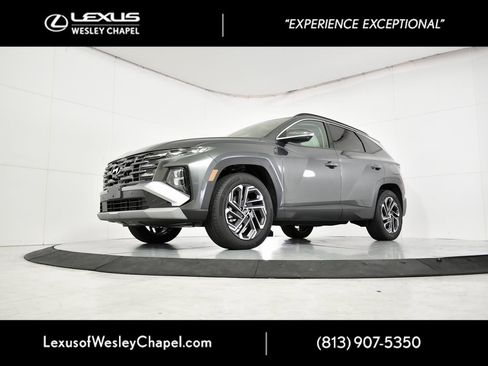 Used 2025 Hyundai Tucson Limited w/ Tow & Go Package image 12