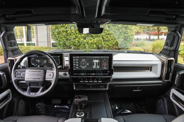 Used 2025 GMC Hummer EV 3X AWD/4WD image 28