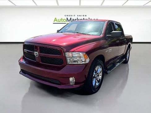 Used 2018 RAM 1500 Express w/ Express Value Package RWD image 3