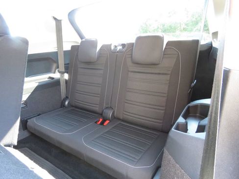 Used 2023 Volkswagen Tiguan S FWD image 21