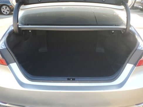 Used 2023 Toyota Camry SE w/ Cold Weather Package image 9