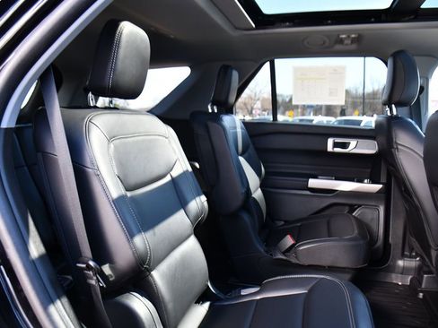 Used 2023 Ford Explorer XLT w/ Equipment Group 202A image 18
