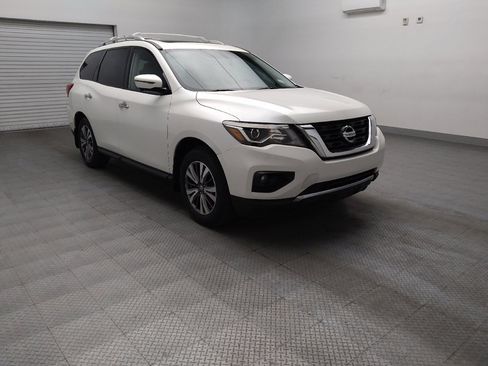 Used 2017 Nissan Pathfinder SL w/ SL Premium Package AWD/4WD image 13