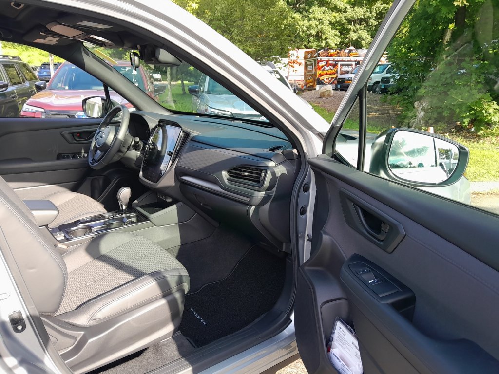 Used 2026 Subaru Forester Premium AWD/4WD image 36