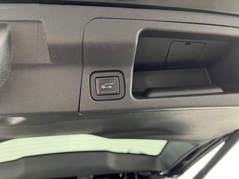 Used 2021 GMC Acadia Denali w/ Denali Ultimate Package image 44