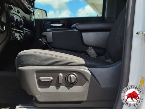 Used 2021 Chevrolet Silverado 1500 LT AWD/4WD image 23