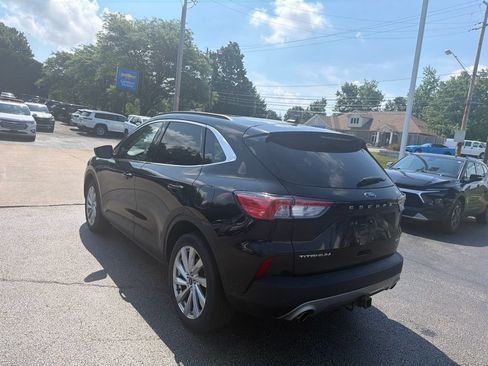 Used 2022 Ford Escape Titanium w/ Titanium Elite Package AWD/4WD image 5