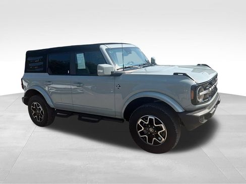 Used 2024 Ford Bronco Outer Banks AWD/4WD image 7