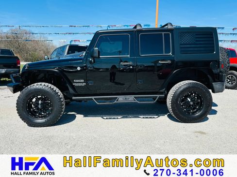 Used 2013 Jeep Wrangler Unlimited Sport AWD/4WD image 2