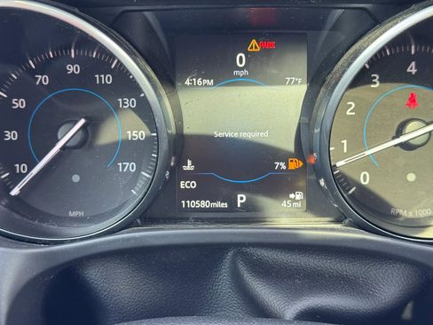 Used 2018 Jaguar F-PACE AWD/4WD image 22