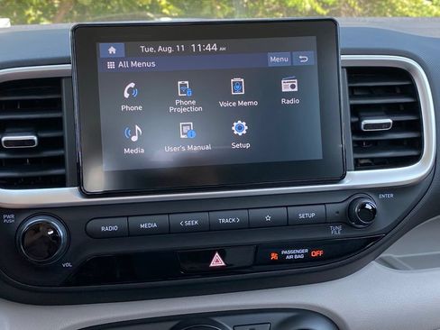 New 2026 Hyundai Venue SEL FWD image 18