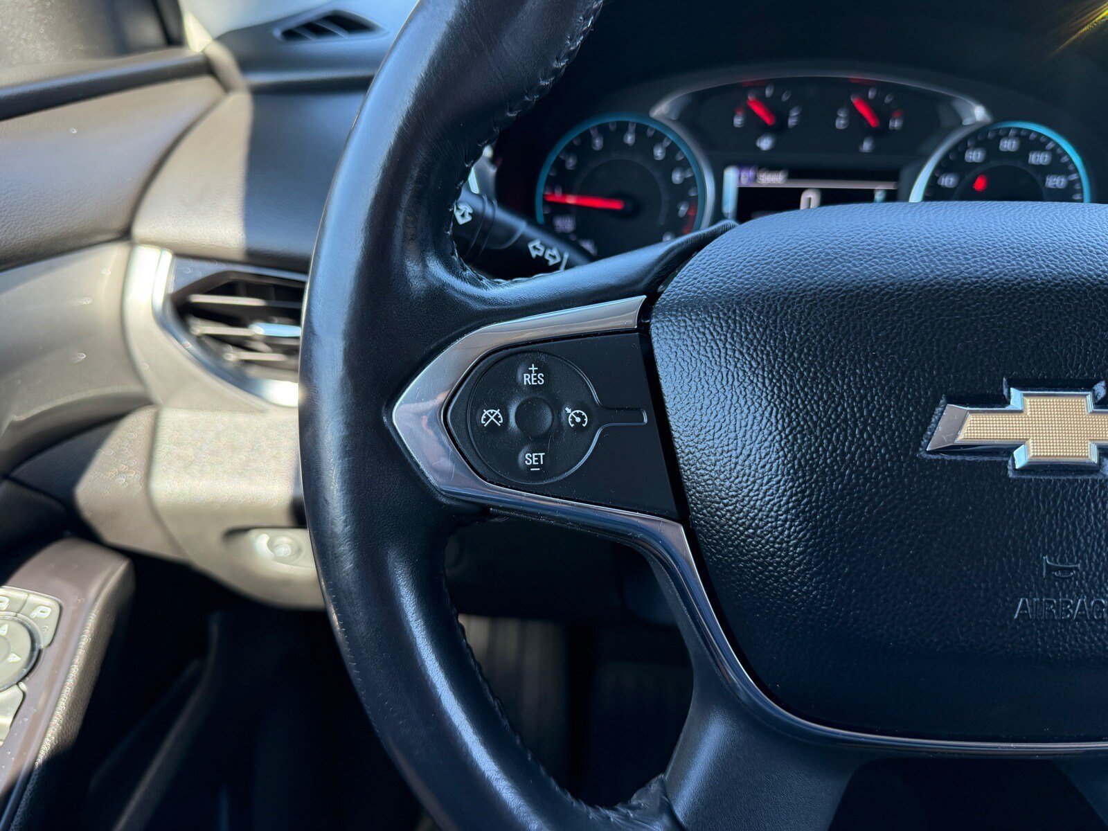 Used 2019 Chevrolet Traverse LT AWD/4WD image 15