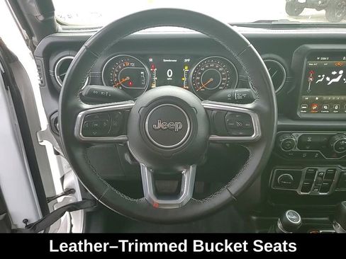 Used 2021 Jeep Gladiator Overland w/ Popular Equipment Package image 15