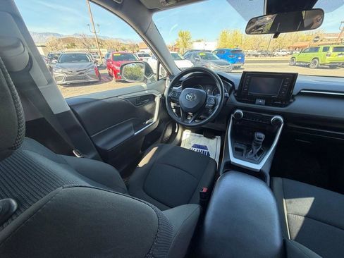 Used 2021 Toyota RAV4 LE image 13