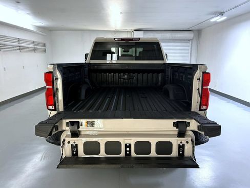 Certified 2026 Chevrolet Silverado 2500 ZR2 AWD/4WD image 22