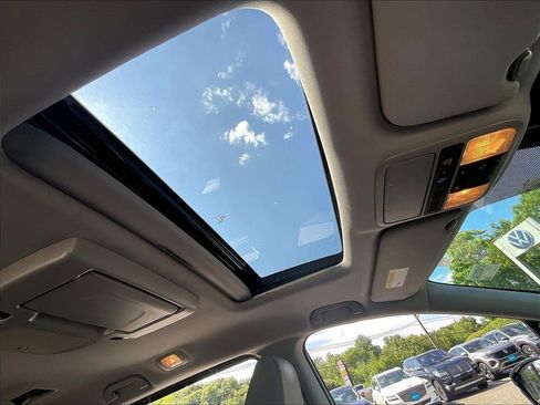 Used 2018 Honda Odyssey Elite image 23