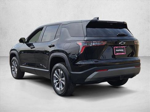 New 2026 Chevrolet Equinox LT w/ Convenience Package II FWD image 9