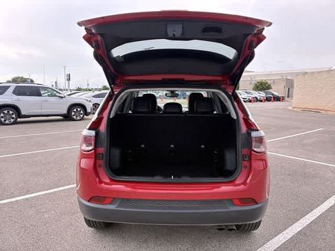 Used 2018 Jeep Compass Limited w/ Navigation Group FWD image 35