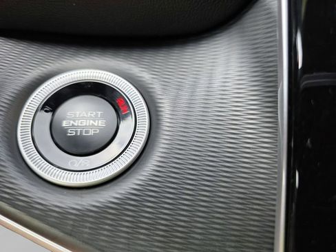 New 2025 Jeep Grand Cherokee L Altitude image 19