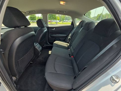 Used 2019 Kia Optima LX w/ LX 17" Wheel Package FWD image 11