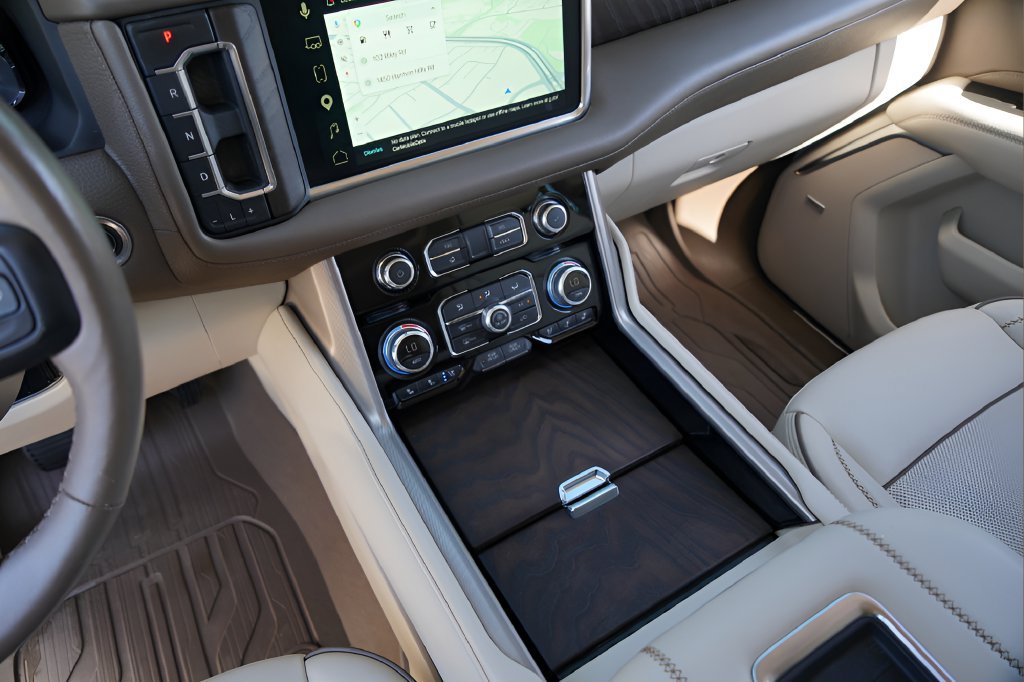 Used 2022 GMC Yukon Denali RWD image 15